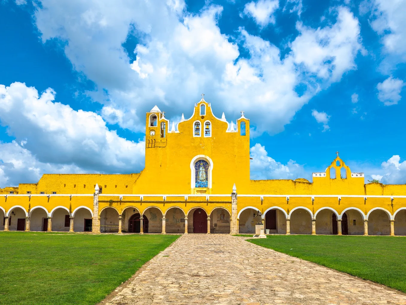 Convento de San Antonio de Padua (Izamal) en Izamal, Yucatán